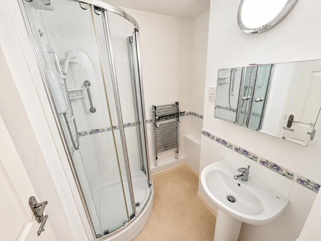 Apartment in Portsmouth - More