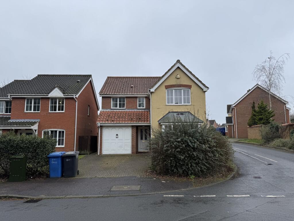 Main image of property: The Runnel NR5 9HG