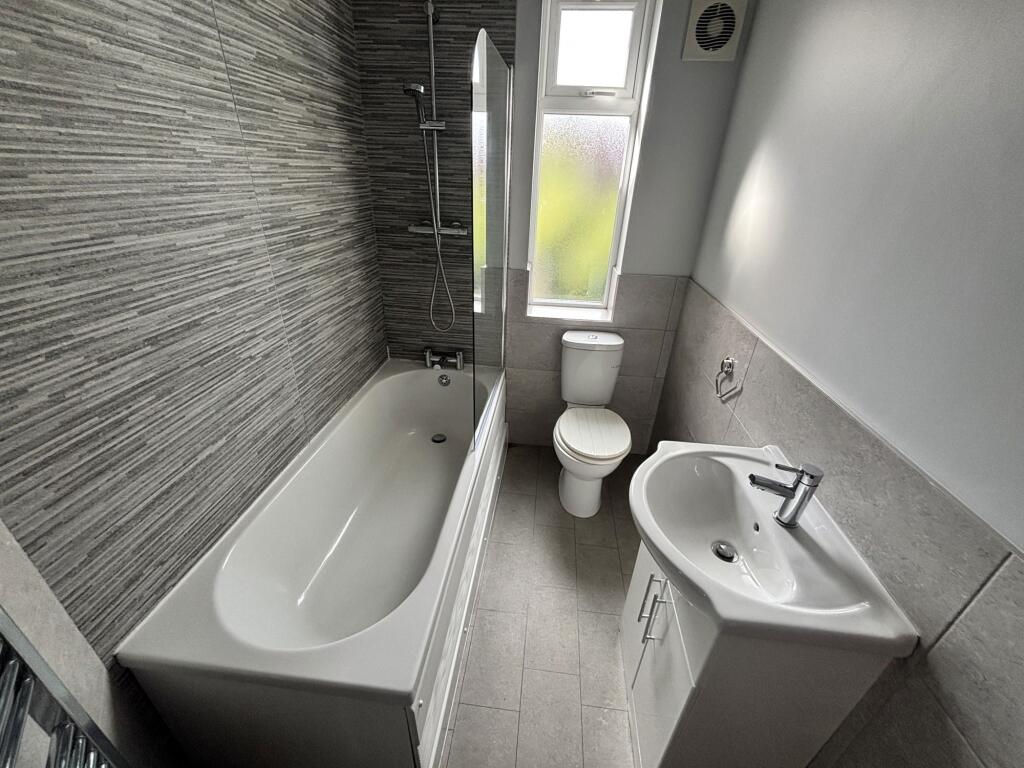 Apartment in Newcastle upon Tyne - More