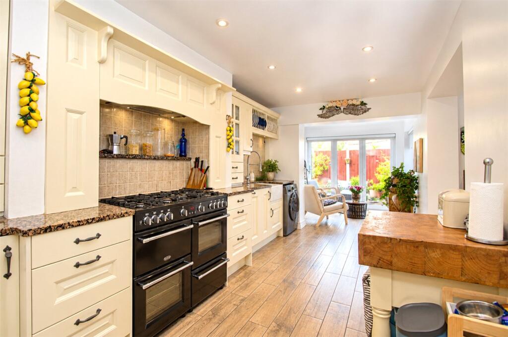 House in Wirral, Woodhey - More