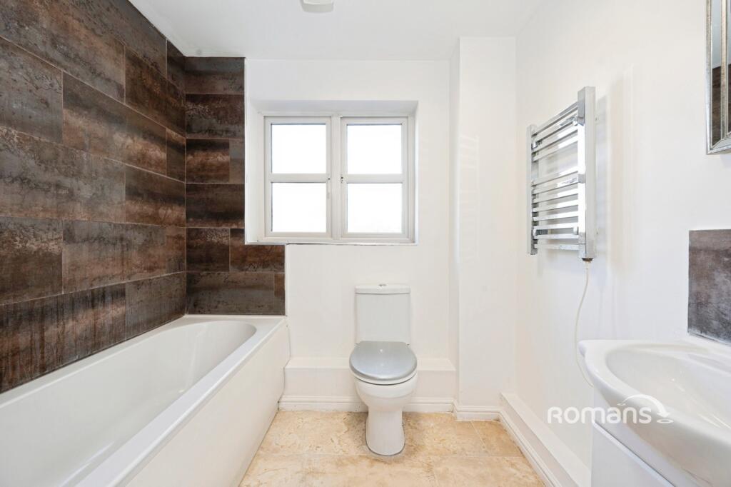 Apartment in Slough, Wexham Court - View 4