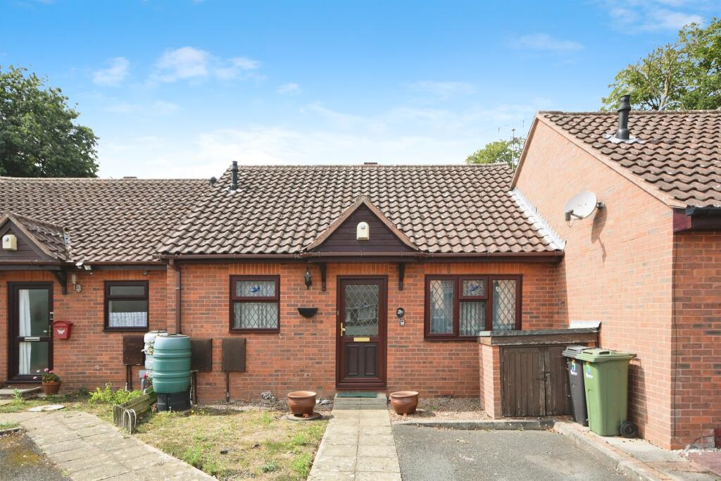 Main image of property: The Chaseway, Braintree