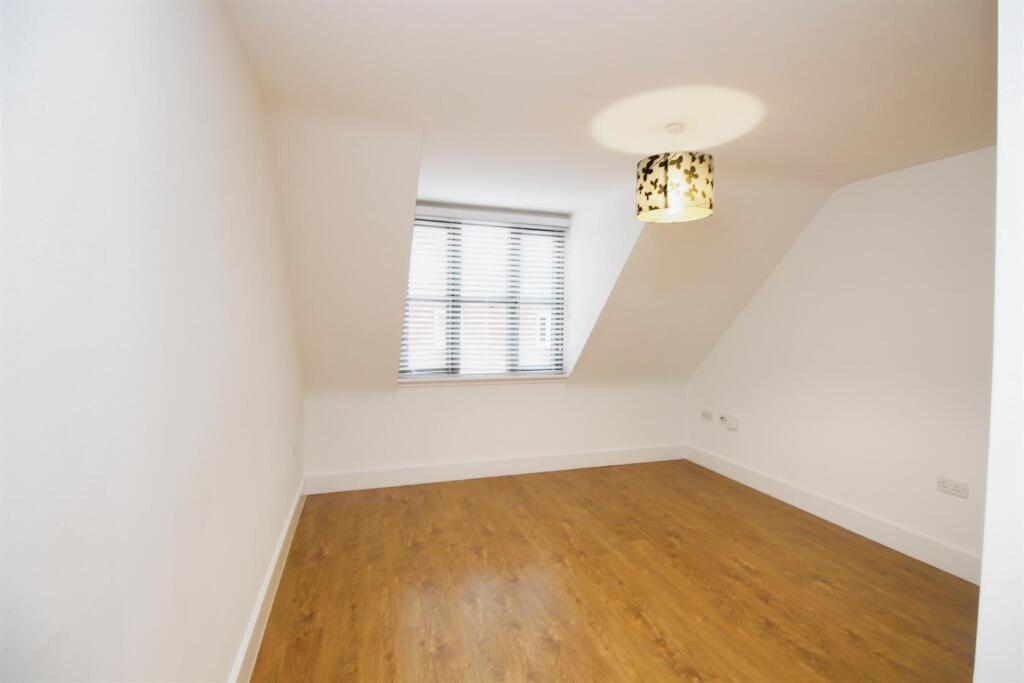 Apartment in Stevenage - View 4
