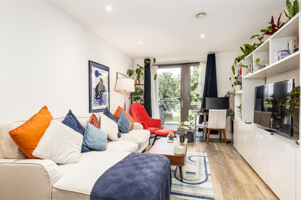 Main image of property: The Grange London SE1