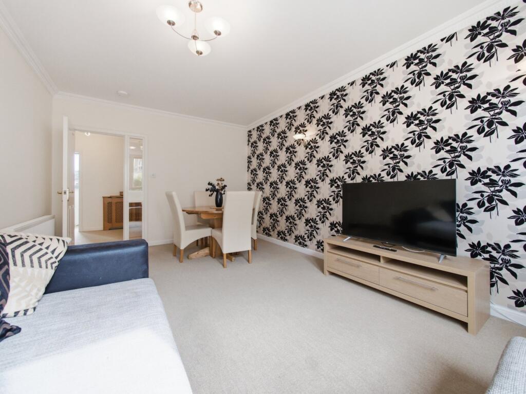 Apartment in Edinburgh - View 3