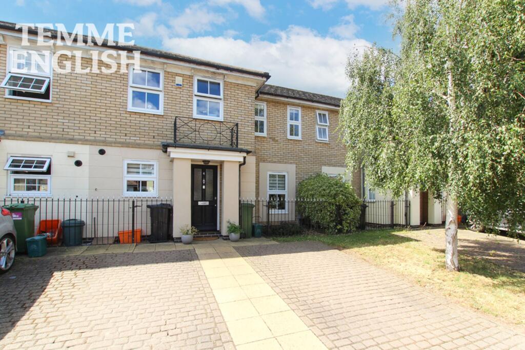 Main image of property: Shaw Close, Wickford, SS12