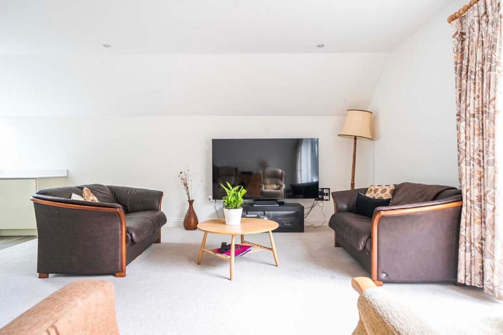 Chase House, 18 Gradwell End, South Chailey, BN8 photo 3