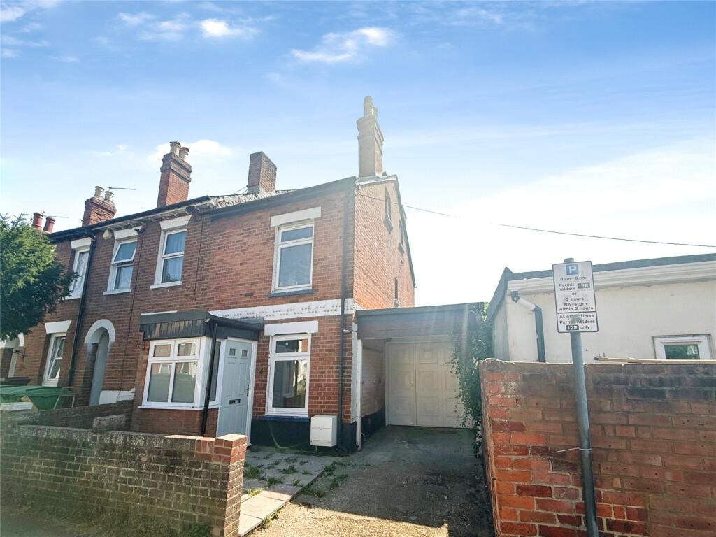 House in Reading, Newtown