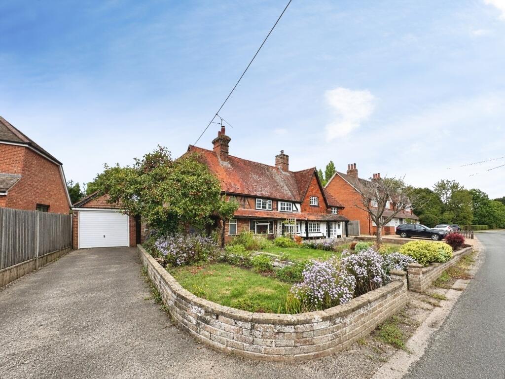 House in Hart, Crookham Village