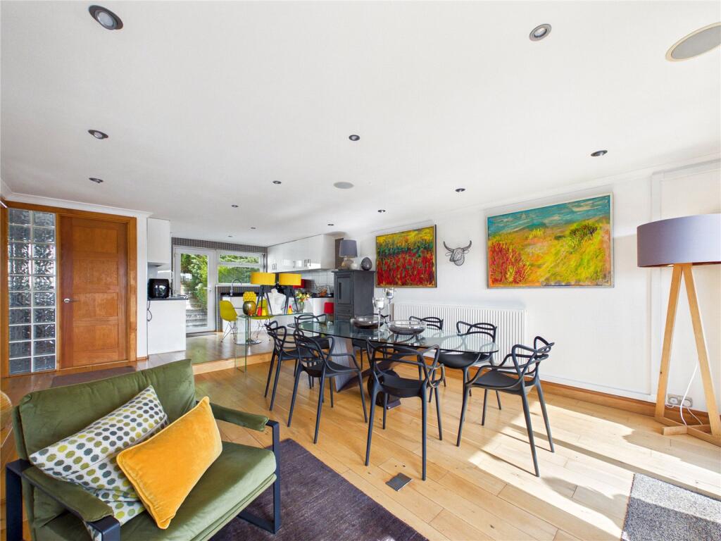 House in Swansea - View 2