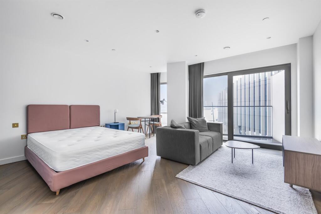 Main image of property: No.4, Upper Riverside, Cutter Lane, Greenwich Peninsula, SE10