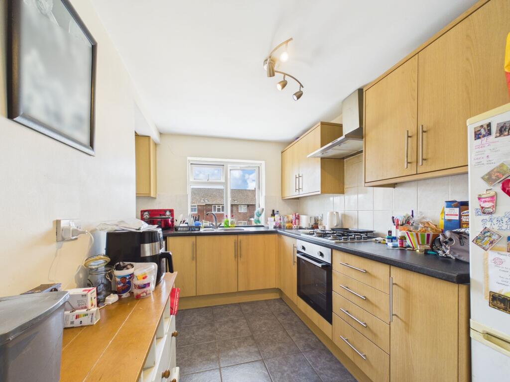 Apartment in Reading, Calcot, Tilehurst - View 3