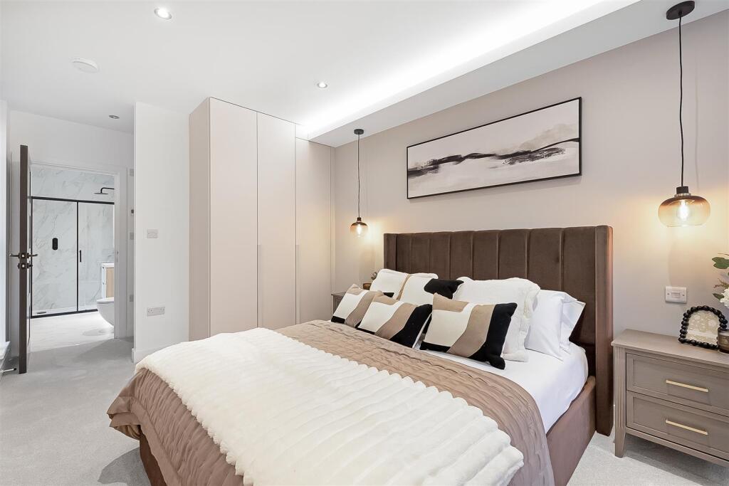 Main image of property: Flat 1, Thistle Court, Kiln Lane, Epsom, Surrey, KT17