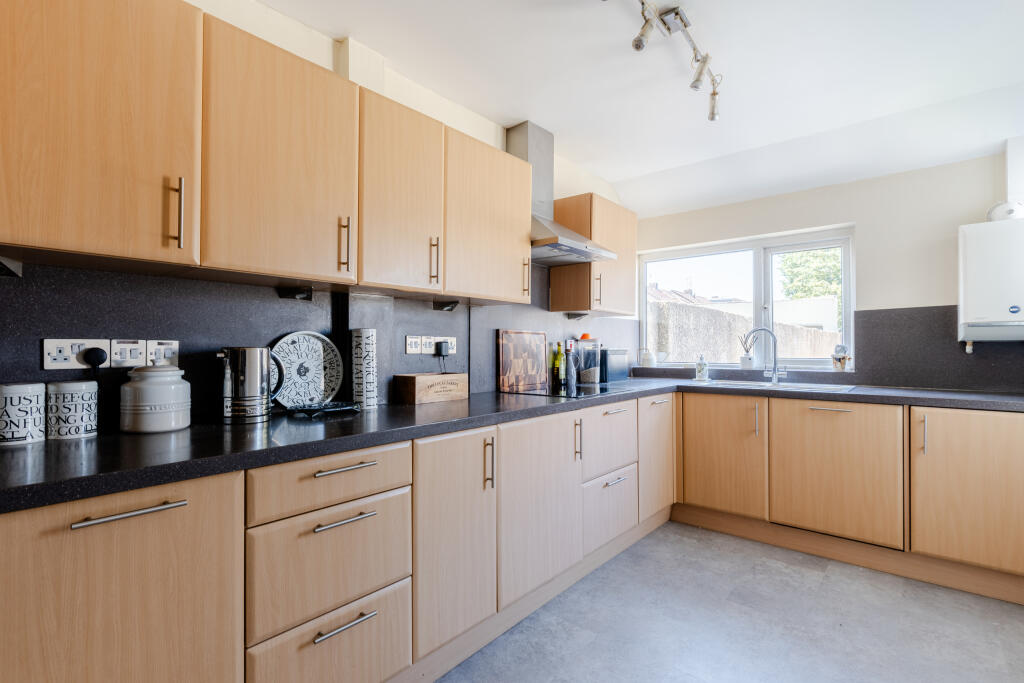 House in Bristol, Bromley Heath, Downend and Bromley Heath - View 5