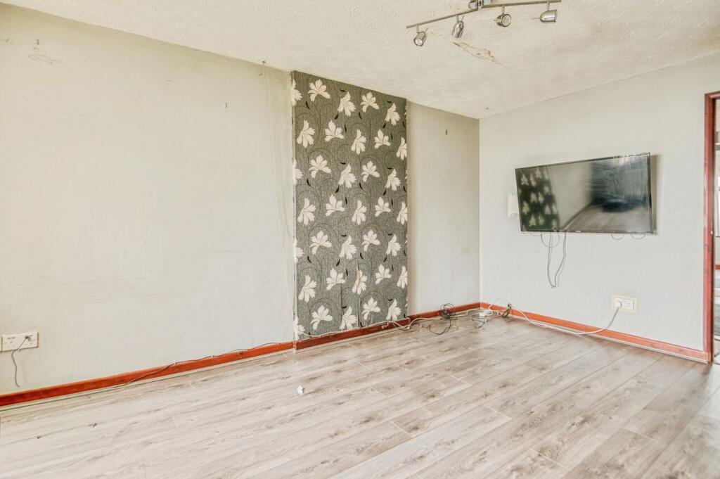 House in Swansea - More