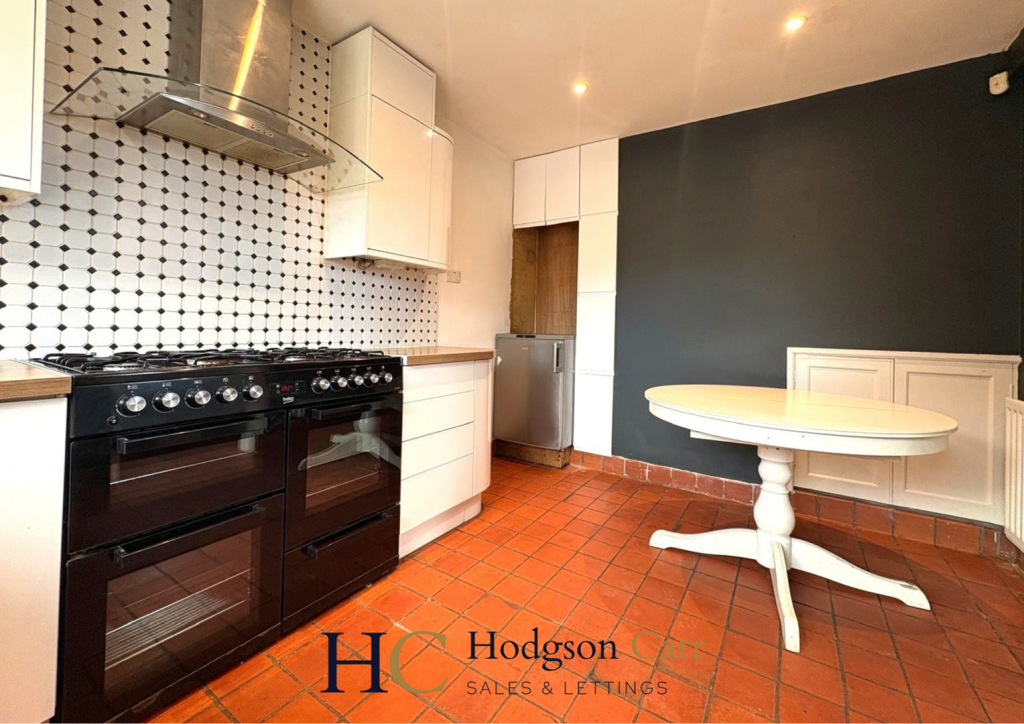 House in Neston, Cheshire West and Chester - More