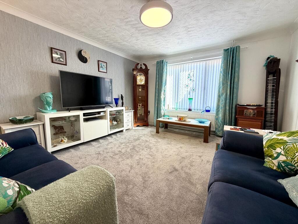 House in East Suffolk, Woodbridge - View 2