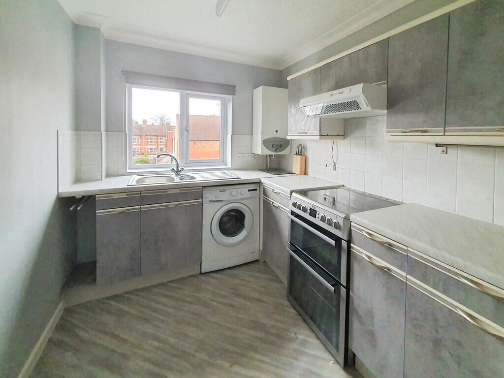 Seaton Road, Yeovil photo 3