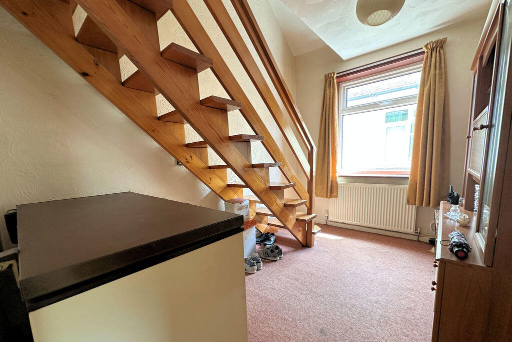 House in Portsmouth - More