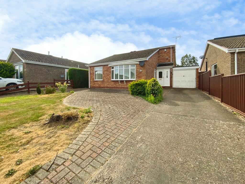 3-bed detached on Lapwing Close, Skellingthorpe, £250,000