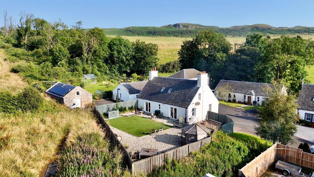 Main image of property: The Farmhouse, 5 Beoch Farm, Maybole, KA19 8EN