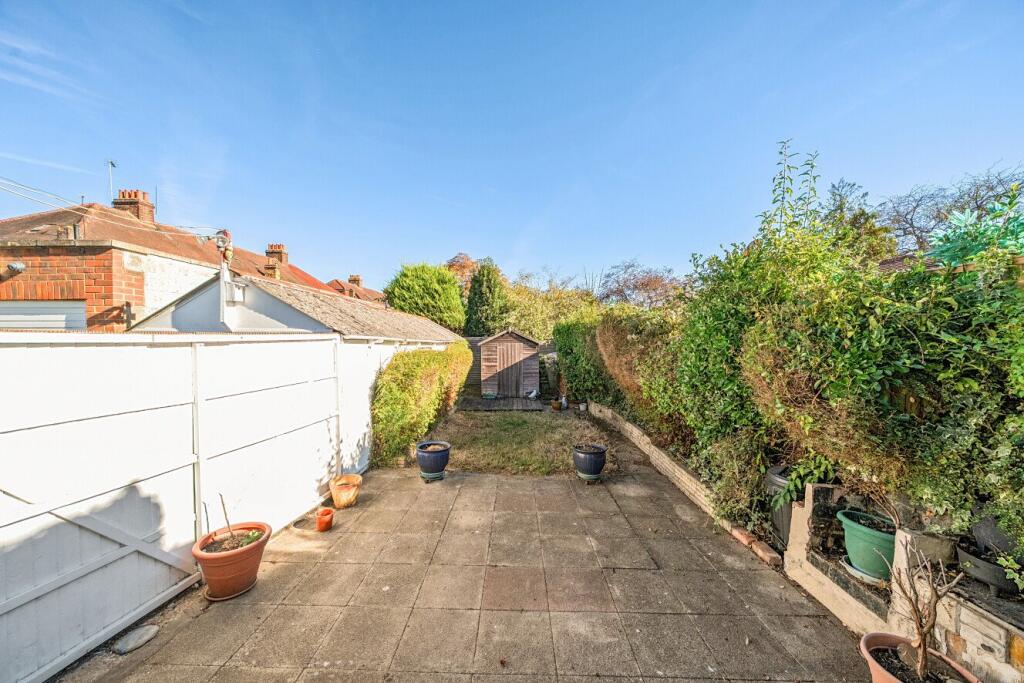 House in Morden, Merton Park - View 3