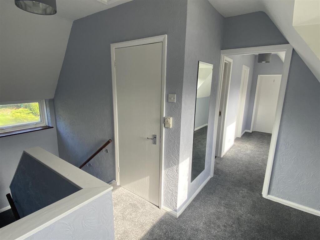 Additional image 13 of Roe Green Lane, Hatfield