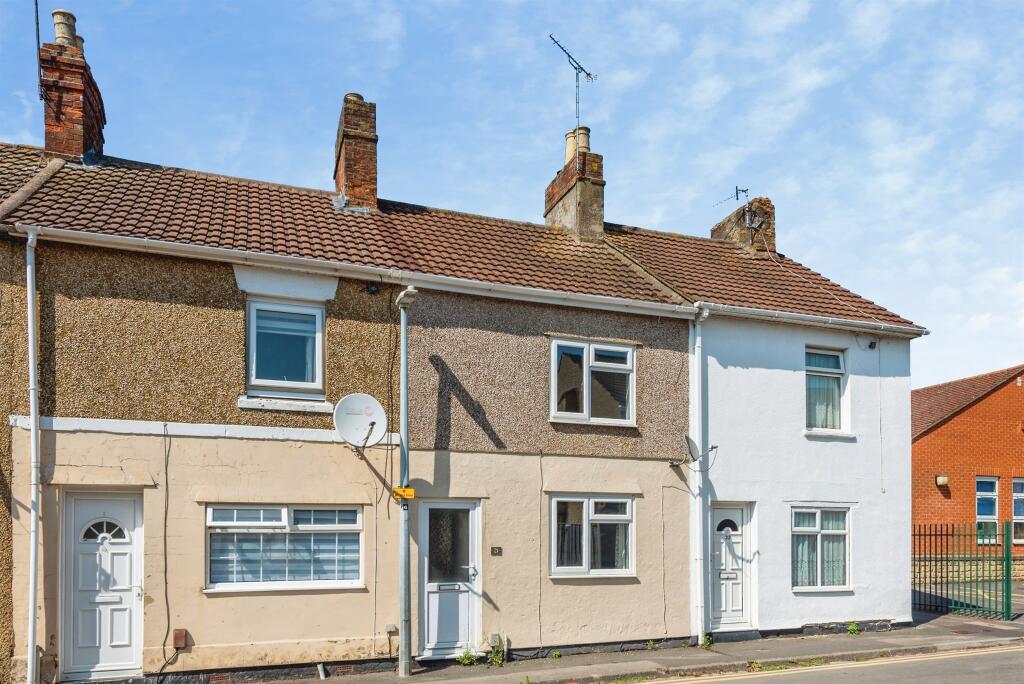 Main image of property: Avening Street, Swindon