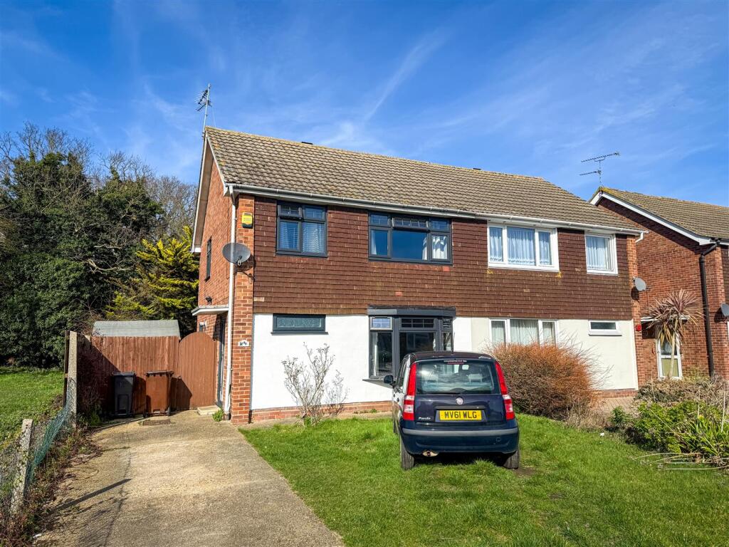 Main image of property: Flatford Drive, Clacton-On-Sea, Essex