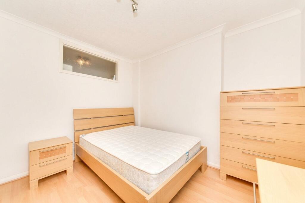 Apartment in Brighton, Kemptown - More