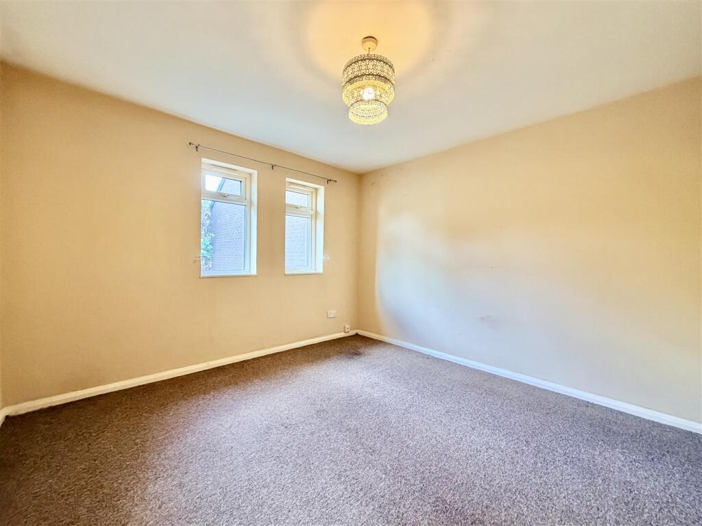 House in Telford, Leegomery, Hadley and Leegomery - View 4