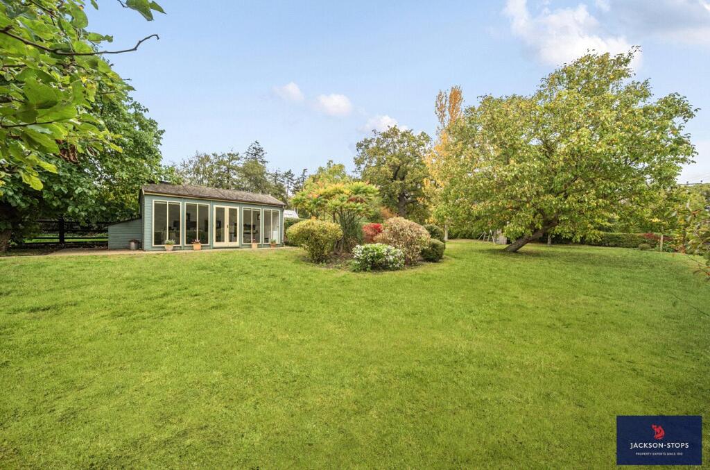 Pound Lane, North Crawley, Newport Pagnell, Buckinghamshire, MK16 photo 4