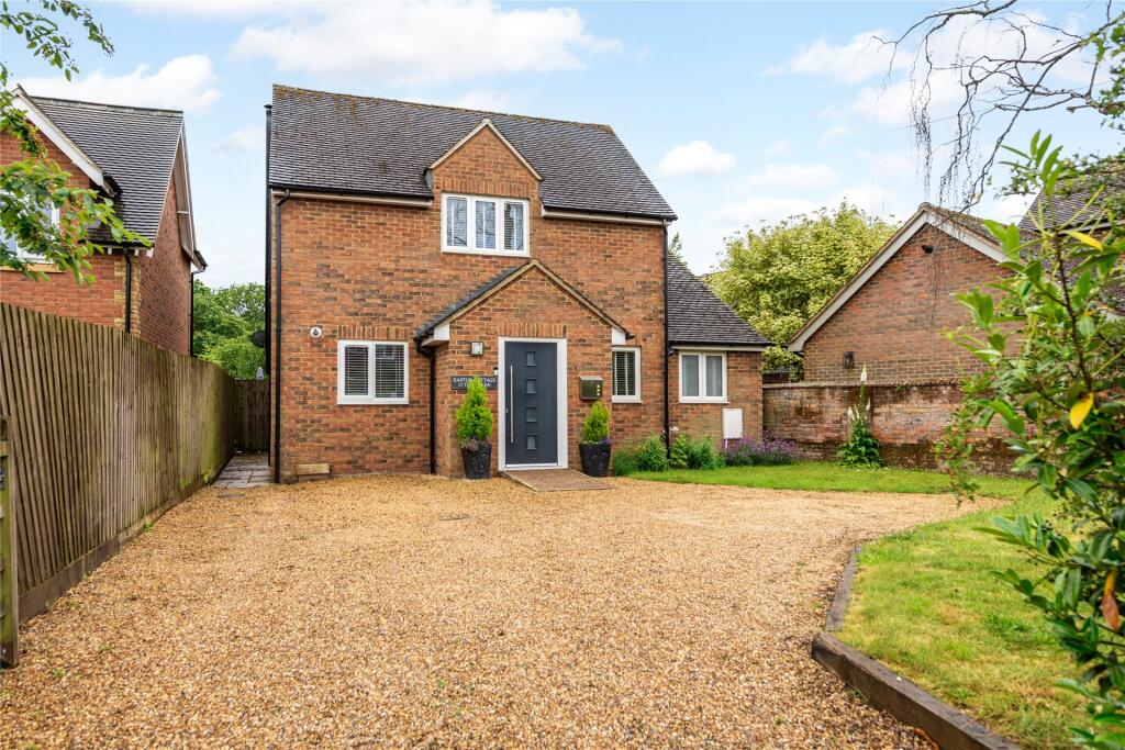 Main image of property: The Green, Aston Abbotts, Aylesbury, Buckinghamshire, HP22