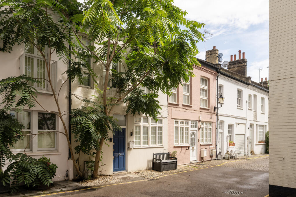 Main image of property: Ovington Mews, Knightsbridge SW3