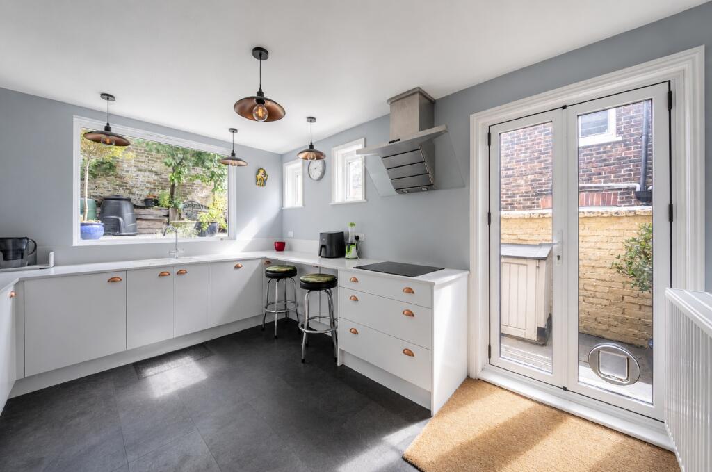 House in Brighton - View 5