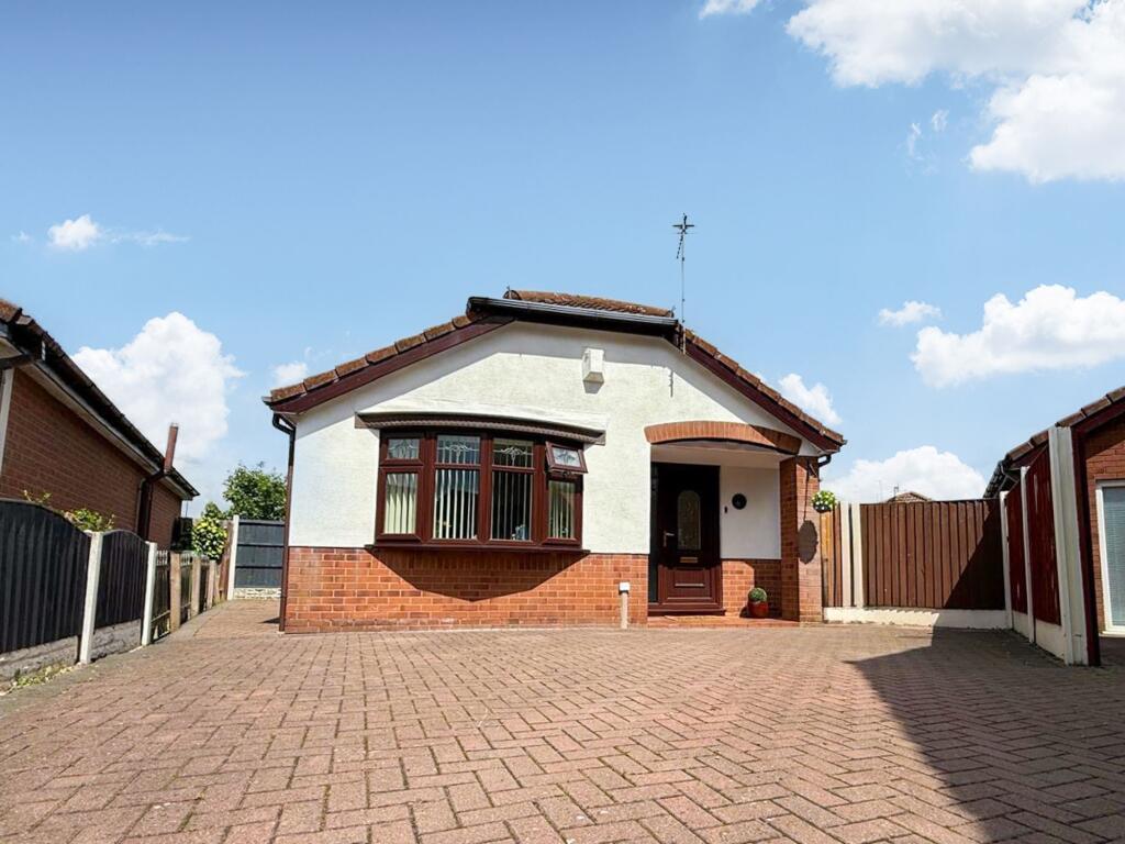 2-bed house on Kingsthorne Park, Liverpool, L25, £245,000
