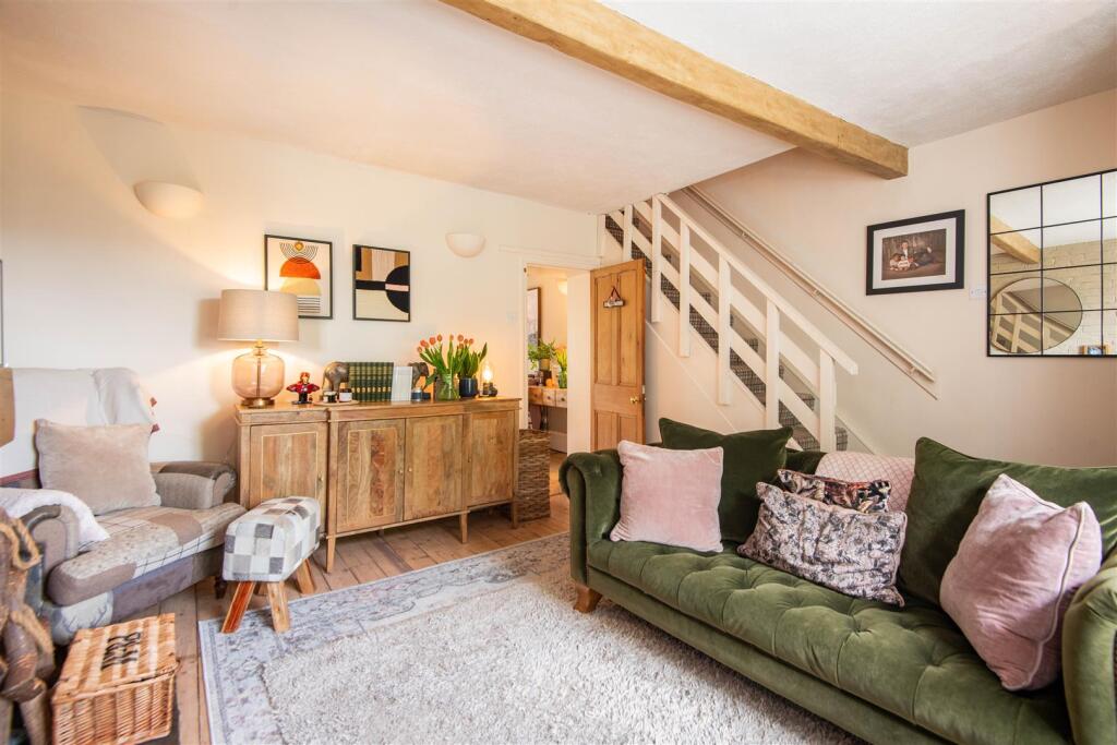 House in Chorley, Clayton-le-Woods - More