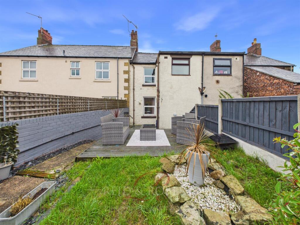 House in Coedpoeth - View 2