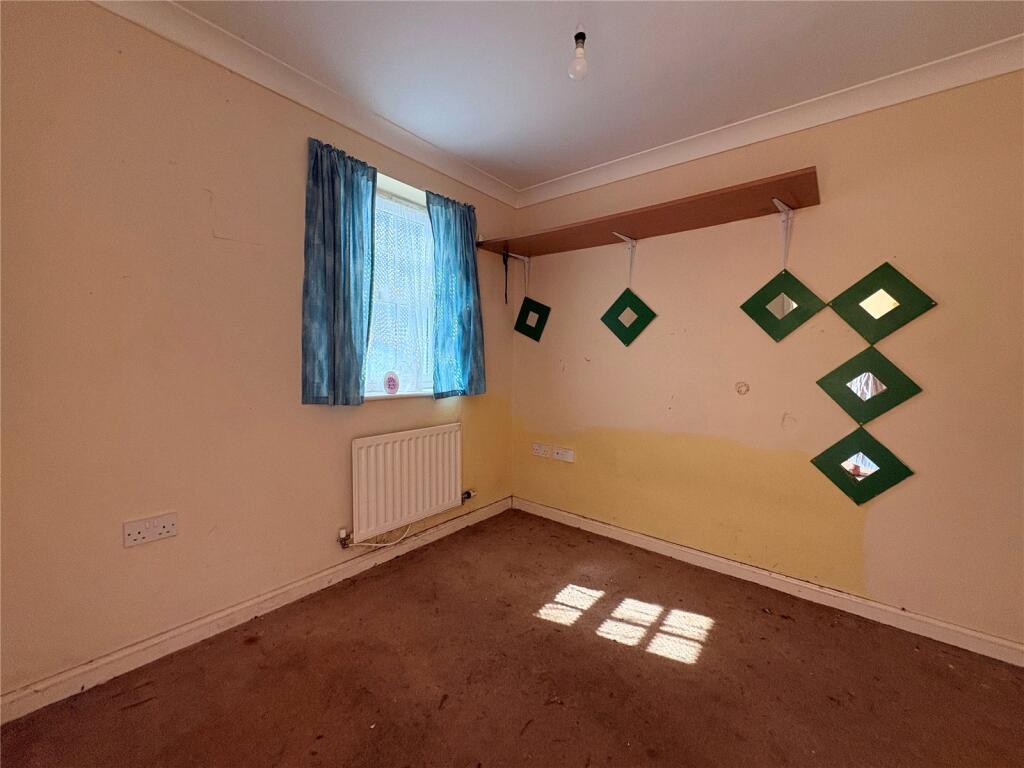 House in Northampton - More