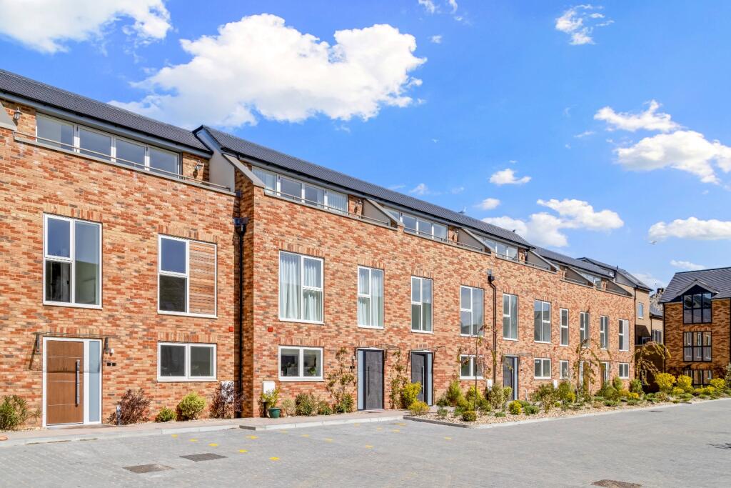 Main image of property: Cherry Tree Row, 39 The Droveway, Hove BN3 6LE