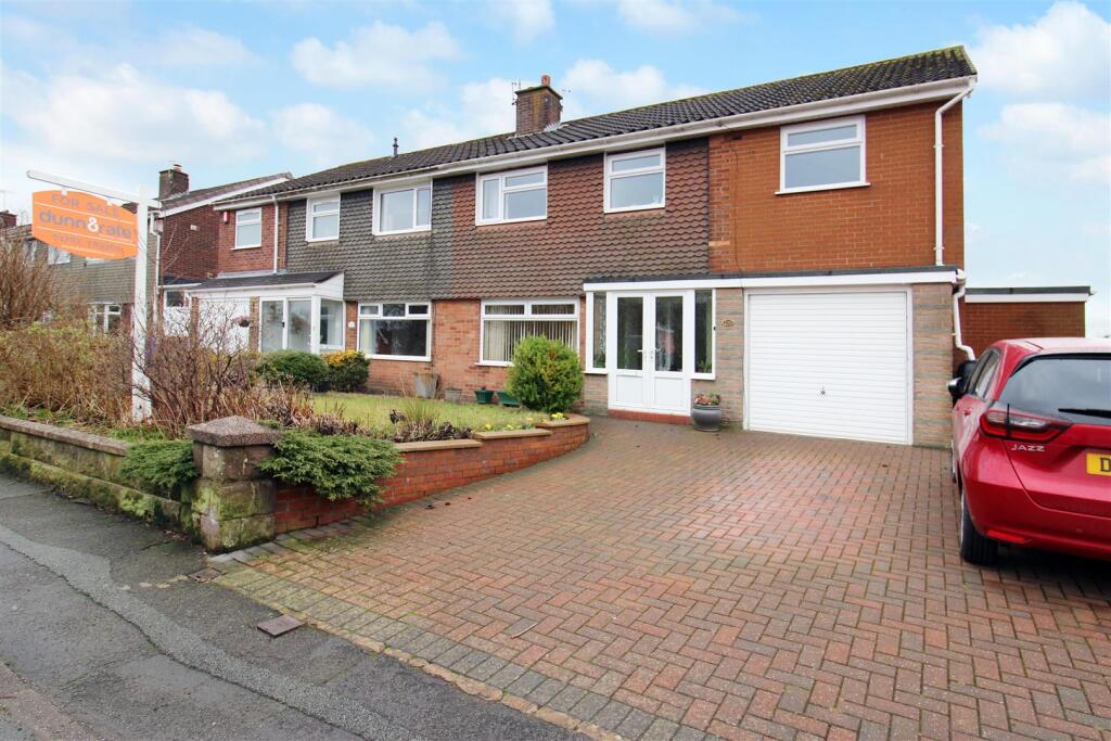 4-bed semi-detached on Leek New Road, Baddeley Green, Stoke-On-Trent, £259,950