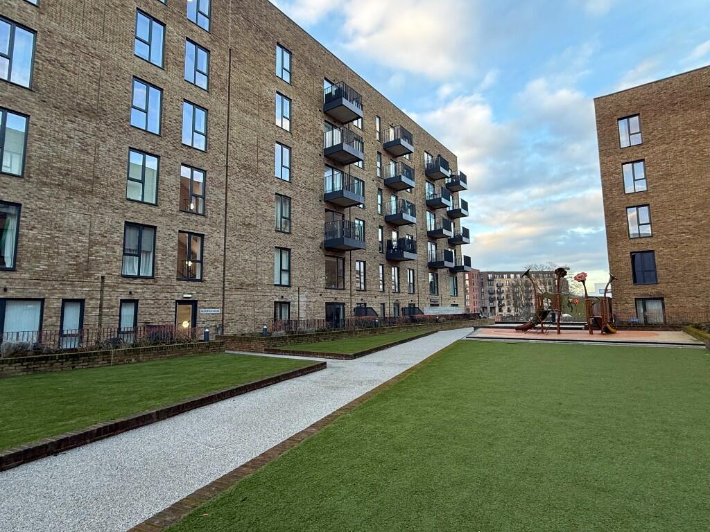 Main image of property: Dacorum Way, Hemel Hempstead, Hertfordshire, HP1