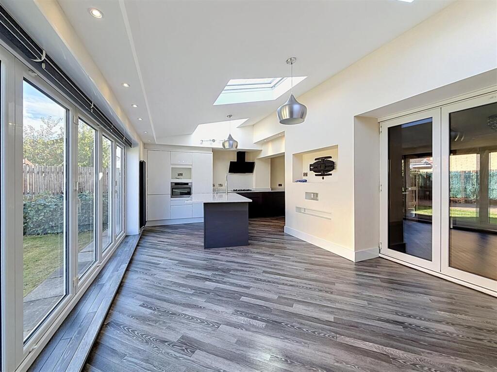 House in Ingleby Barwick, Broom Hill, Stockton-on-Tees - View 4