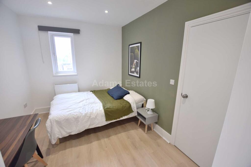 Main image of property: Gloucester Road, Reading