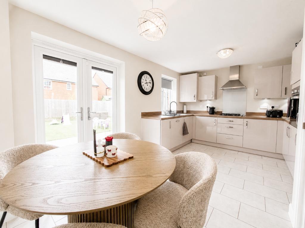 Blowick Moss Lane, Kew, Southport, Merseyside, PR8 5QB photo 4
