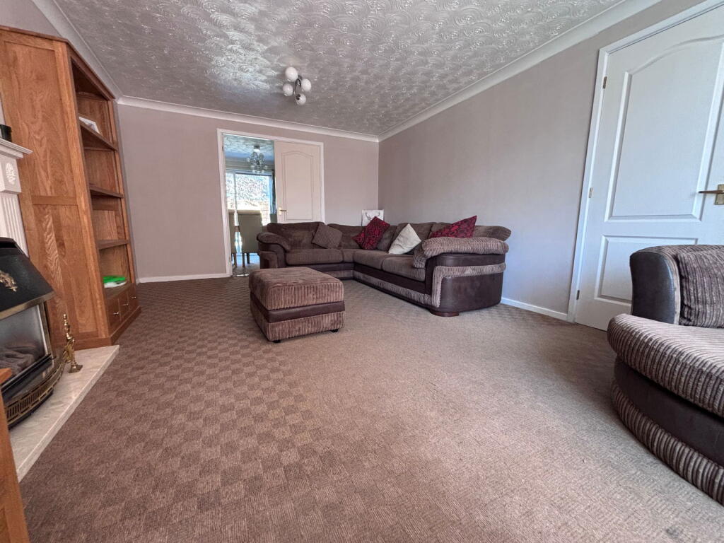 Redhill Lodge Road, Newhall, Swadlincote, Derbyshire, DE11 0NZ photo 3