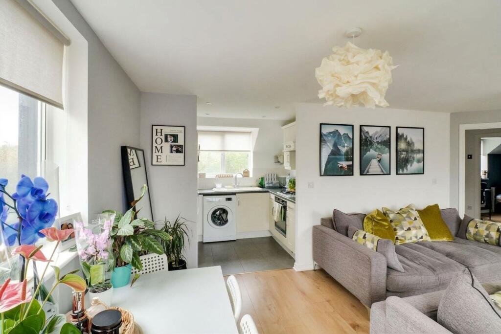 House in St Neots, Eynesbury - View 5