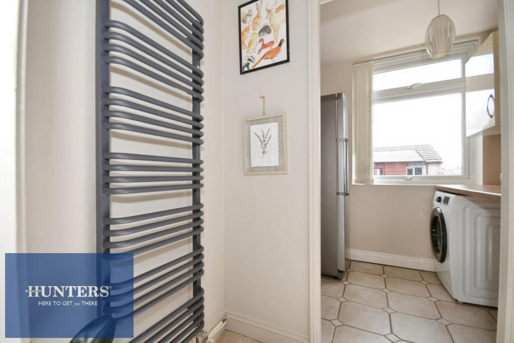 House in Chesterfield, North Wingfield - More