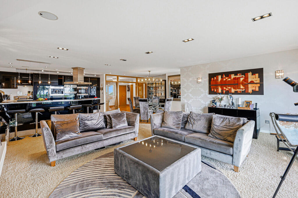 Main image of property: Flat 1 Chapman Sands, 25 Chalkwell Esplanade, Westcliff-On-Sea