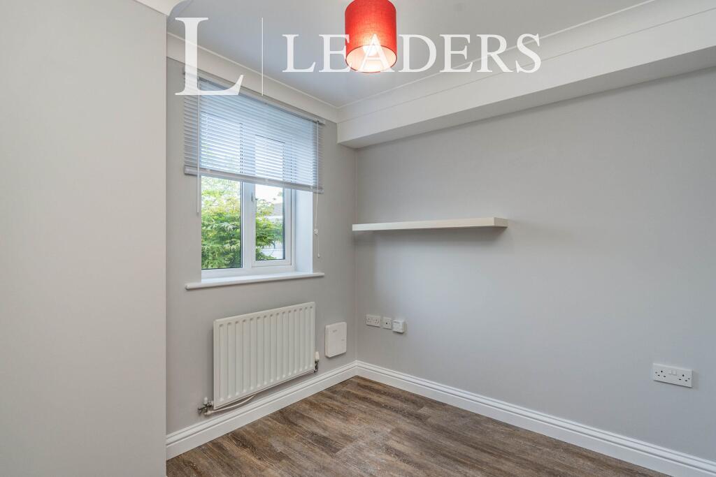 House in Southampton - View 5